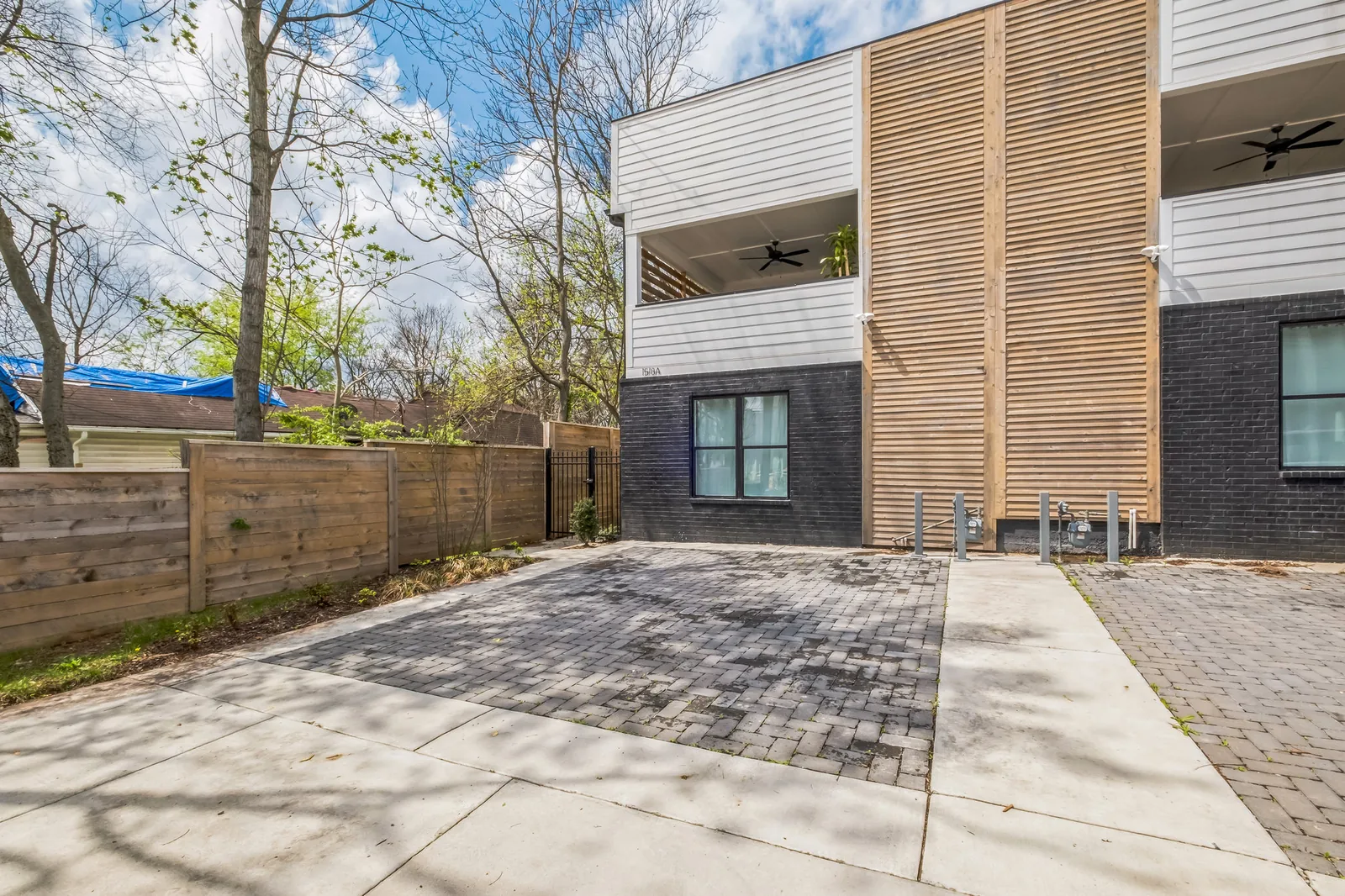 Exterior of Tharros House Nashville